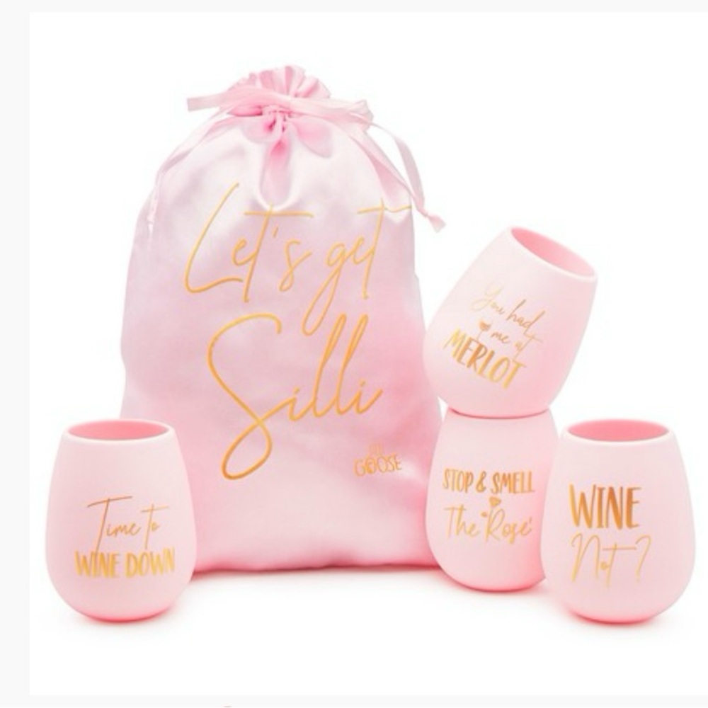 4 Silicone Wine Glasses with Travel Bag